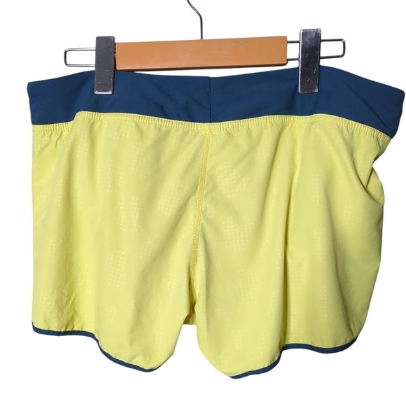 Patagonia Women's Strider Shorts Yellow and Blue Size Medium - Picture 2 of 7